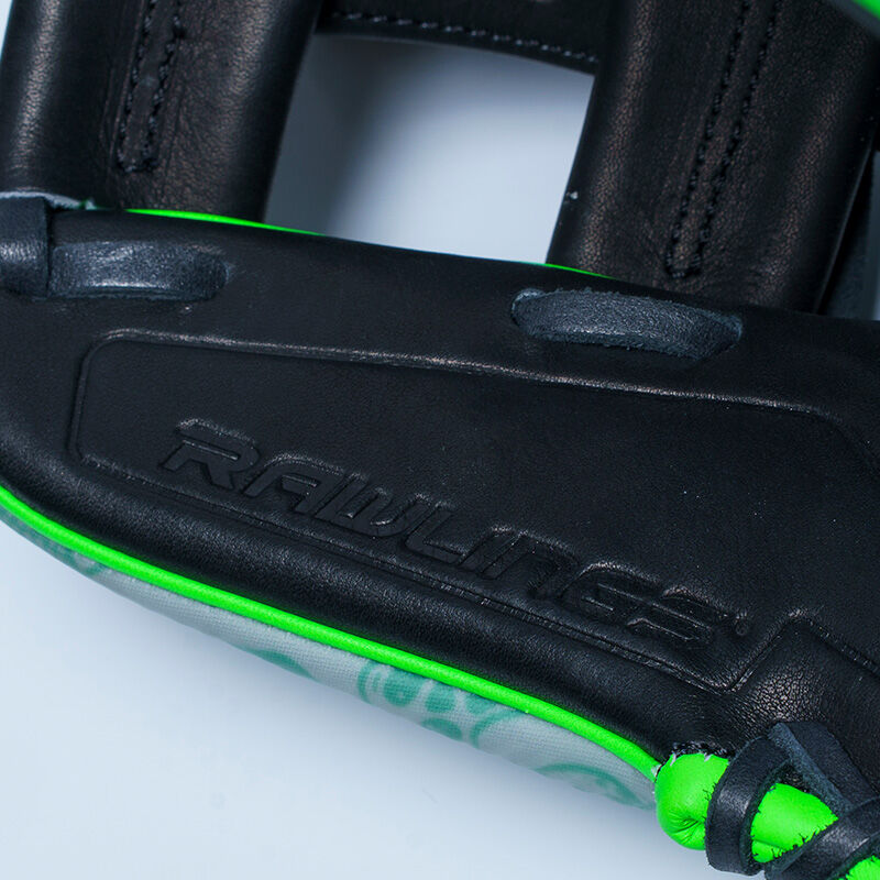 Rawlings Halloween REV1X 11.75-Inch Infield Glove, Right Hand Throw