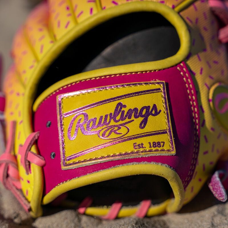 Rawlings Heart of the Hide Spring Break 11.5 Inch Infield Glove, Right Hand Throw