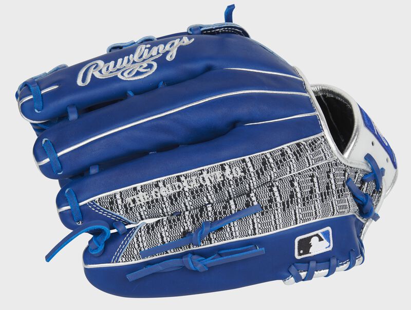 Finger backs of a Heart of the Hide H-web outfield glove with zebra knit on the ring and pinkie fingers - SKU: PRO3039-6RZ