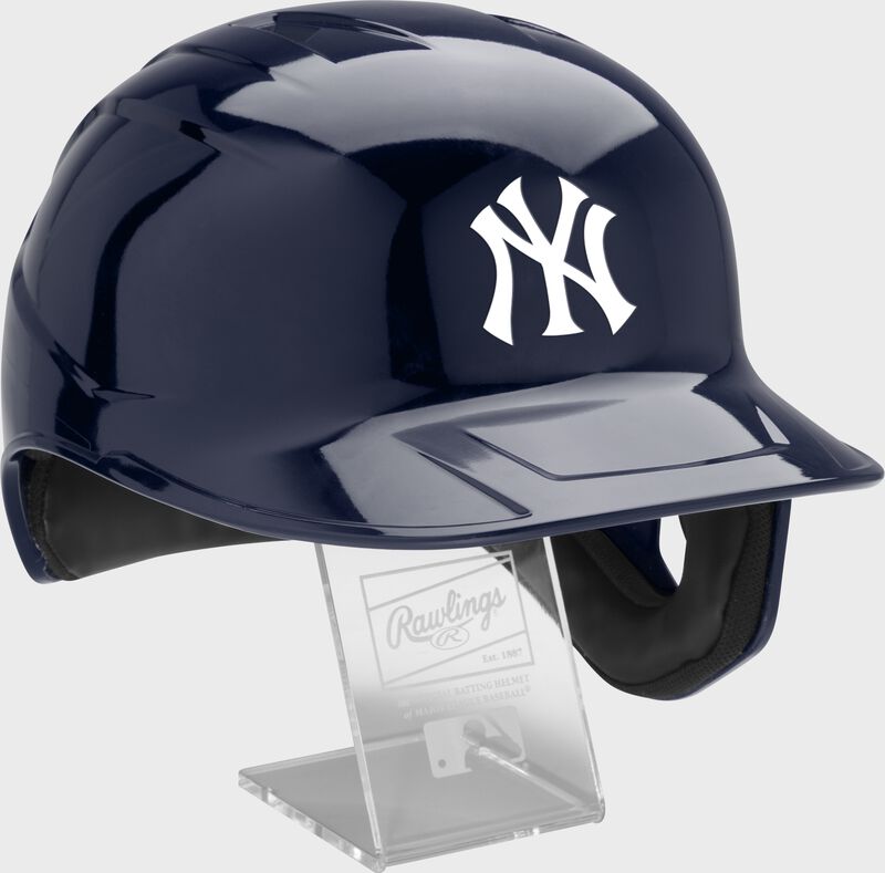 Front right of a MLB New York Yankees replica helmet - SKU: MLBMR-NYY