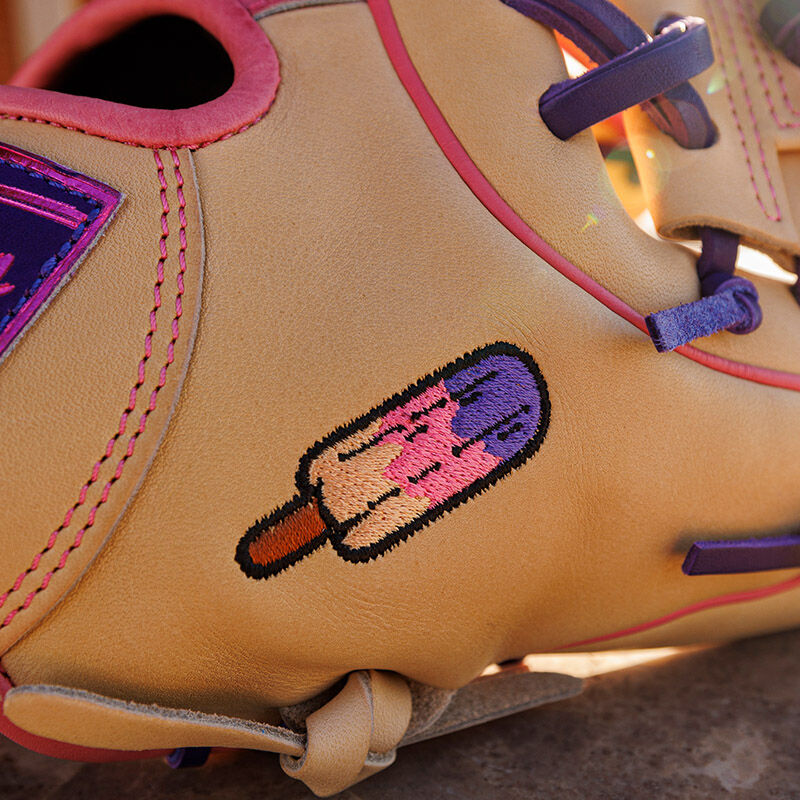 Rawlings Heart of the Hide Fro-Glo Limited Edition Glove