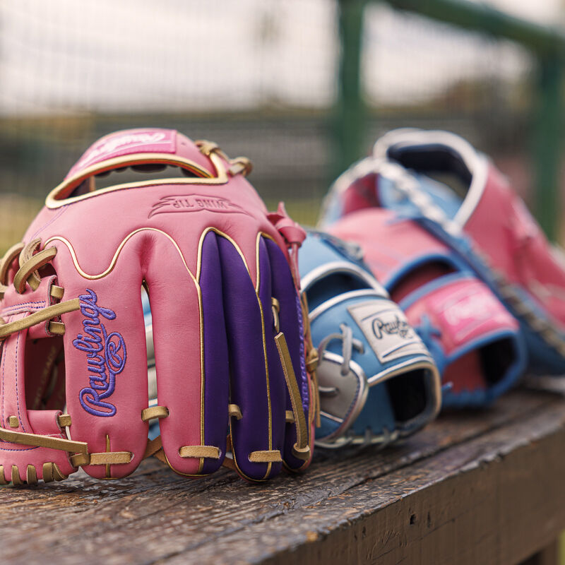 Exclusive Heart of the Hide Wing Tip Infield Glove Rawlings