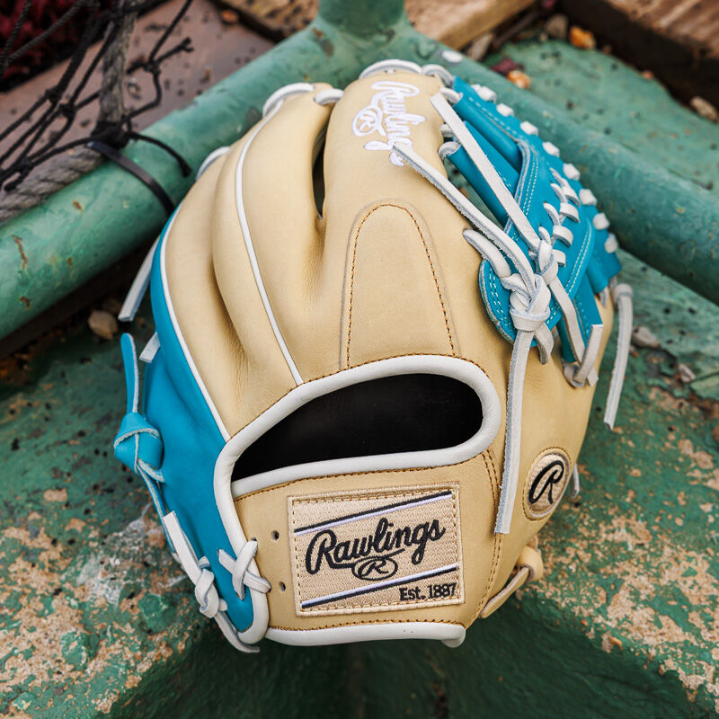Exclusive Heart of the Hide 11.5-inch Infield Glove