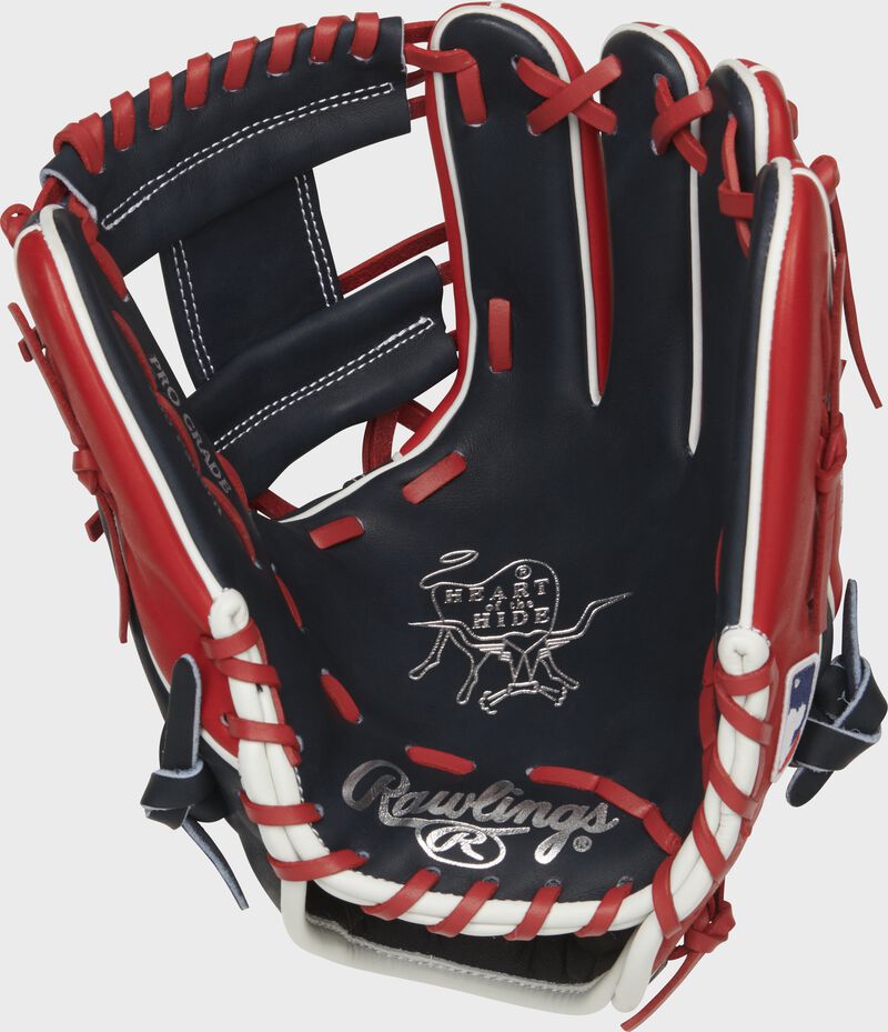 2021 Cleveland Indians Heart of the Hide Glove loading=