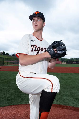 2022 REV1X 11.75-Inch Infield/Pitcher's Glove