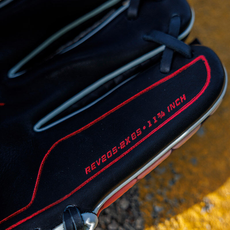 Picture of the pinky stamp of a REV1X Checkered Flag infield glove
