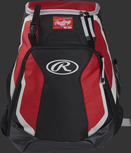 Front of a black/scarlet R500 Rawlings Players team backpack with a Rawlings patch and white Oval R