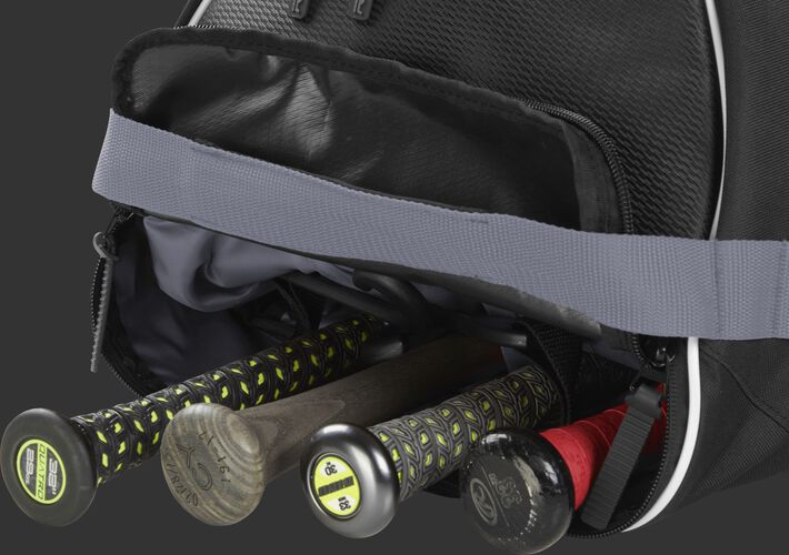 R1502 Wheeled Equipment Bag Black