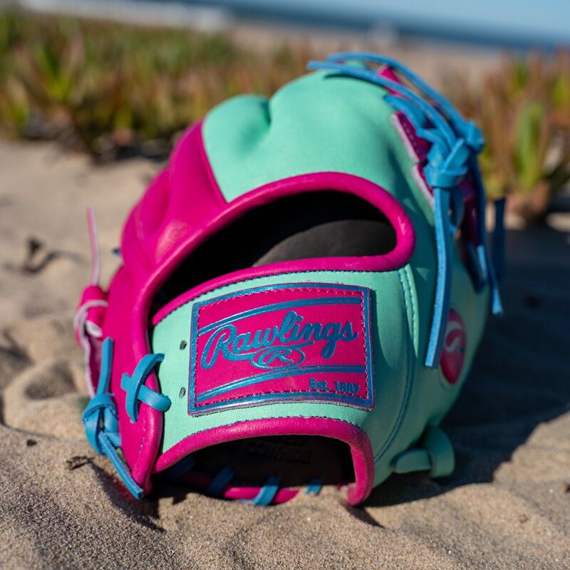 Rawlings Heart of the Hide Spring Break 11.5 Inch Infield Glove, Right Hand Throw