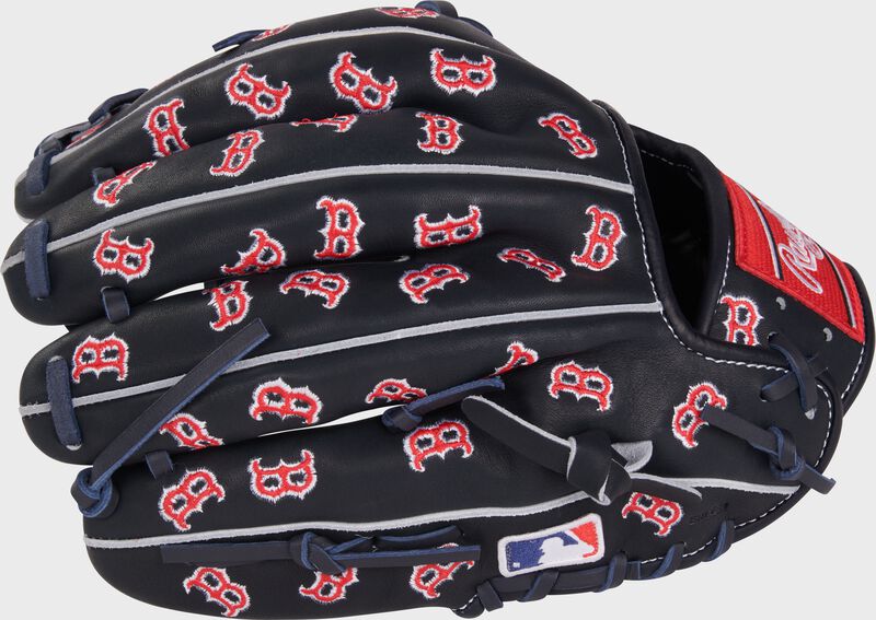 Boston Red Sox Heart of the Hide 11.75-Inch Infield Glove, Right Hand Throw