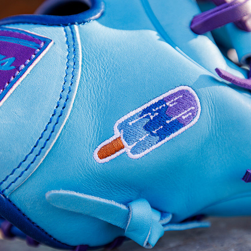 Rawlings Heart of the Hide Fro-Glo Limited Edition Glove