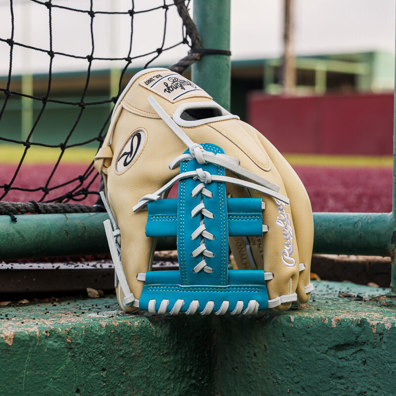 Exclusive Heart of the Hide 11.5-inch Infield Glove | Exclusive