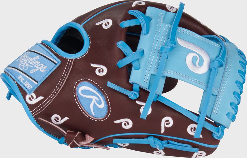 Philadelphia Phillies Heart of the Hide 11.75-Inch Infield Glove, Right Hand Throw