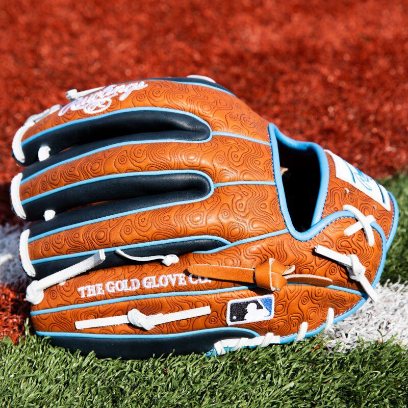 Geo-print back on a Heart of the Hide ColorSync 8.0 glove on a field