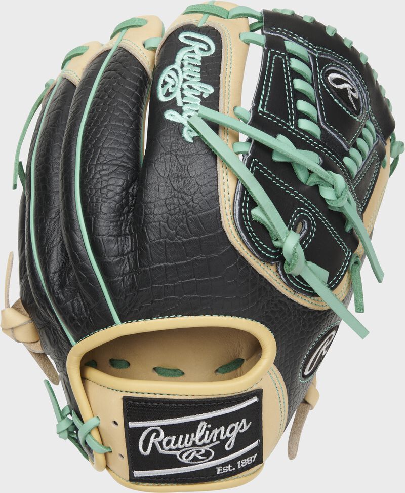 Black croc embossed back of a Heart of the Hide R2G 11.75" infield/pitcher's glove with a black Rawlings patch - SKU: RSGRPROR205-30CCM