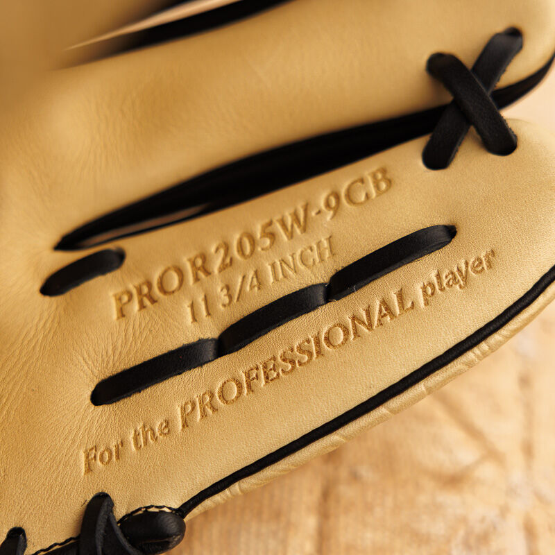 Heart of the Hide 11.75-inch Topo Print Wing Tip Glove