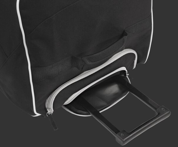 Black pull handle on a YADIWCB-B Rawlings wheeled catcher's bag