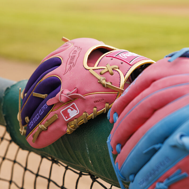Rawlings Heart of the Hide 軟式グローブ 白 /ピンク Exclusive Heart of the Hide Wing Tip Infield Glove | Rawlings