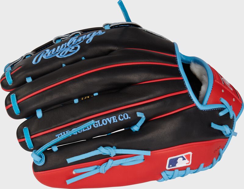 Back of a black/scarlet/Columbia blue Ian Happ Pro Preferred outfield glove with the MLB logo on his pinky - SKU: RSGRPROS3039-6IH