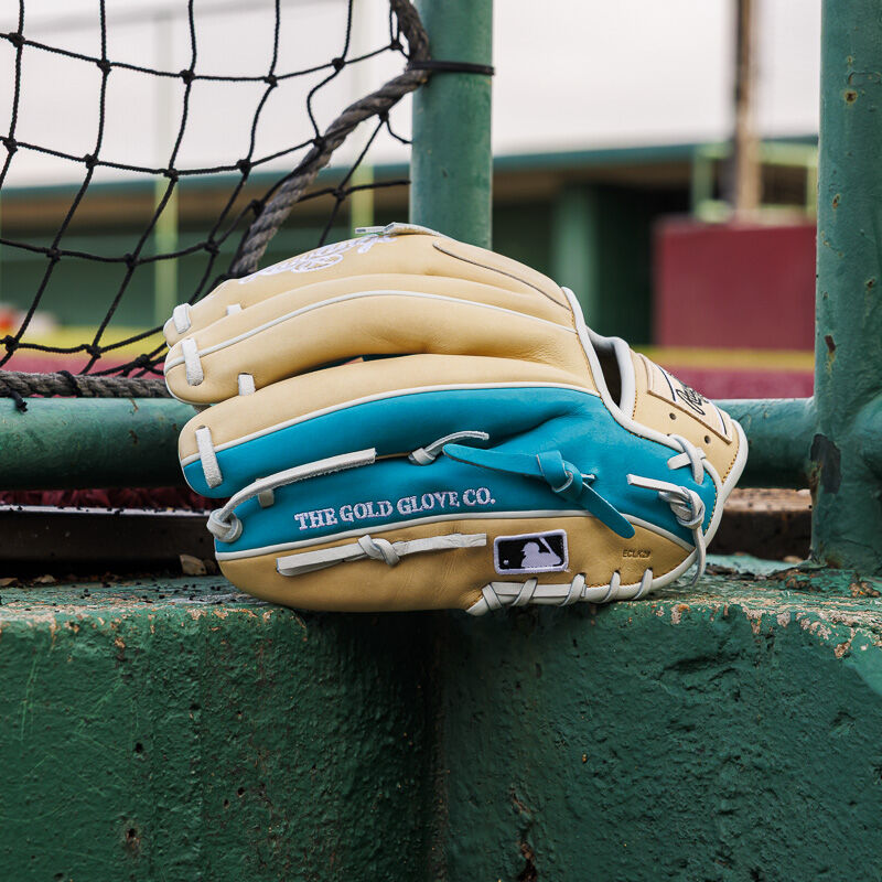 Exclusive Heart of the Hide 11.5-inch Infield Glove, Right Hand Throw
