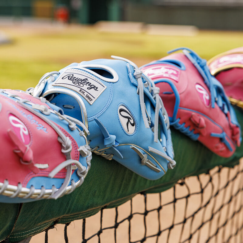 Exclusive Heart of the Hide ContoUR Fit Infield Glove, Right Hand Throw