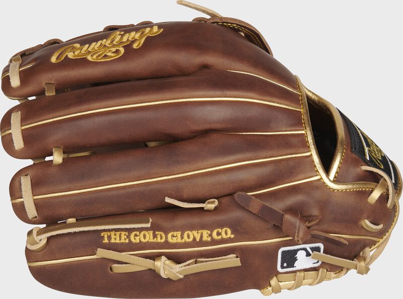 Back of a sandlot 12.5-Inch Heart of the Hide R2G ContoUR fit outfield glove with the MLB logo on the pinky - SKU: PROR3028U-6SL