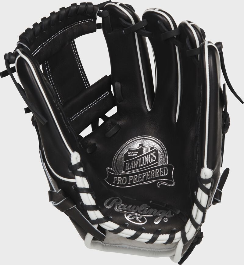 Shell palm view of black and white 2021 Gleyber Torres Pro Preferred infield glove loading=