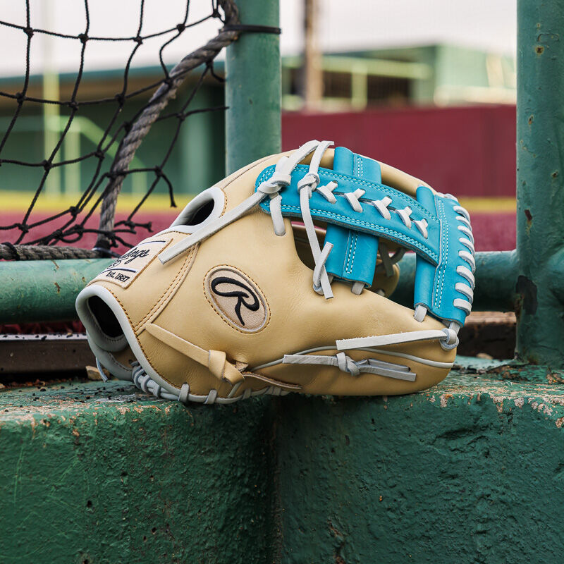 Exclusive Heart of the Hide 11.5-inch Infield Glove, Right Hand Throw