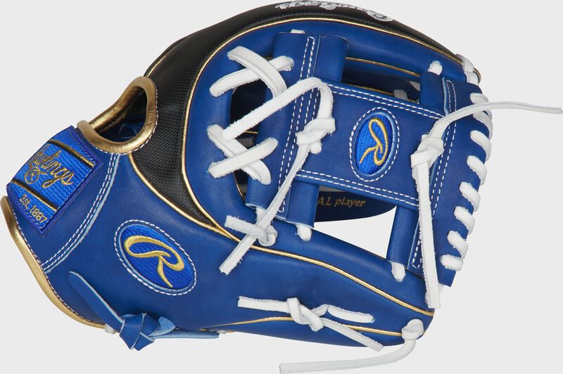 Thumb of a royal PRO234-2RSSG 11.5-Inch Heart of the Hide ColorSync infield glove with a royal I-web loading=