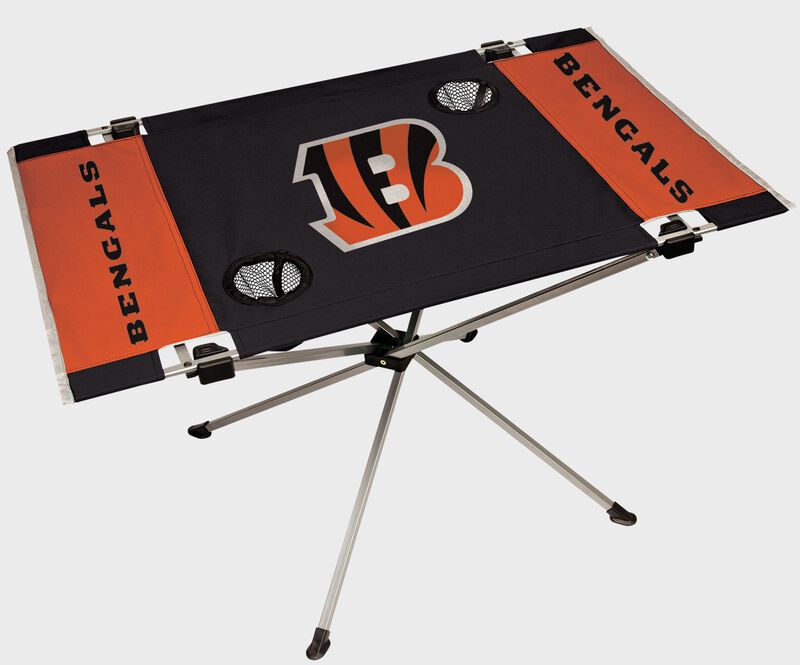 A Cincinnati Bengals endzone table loading=