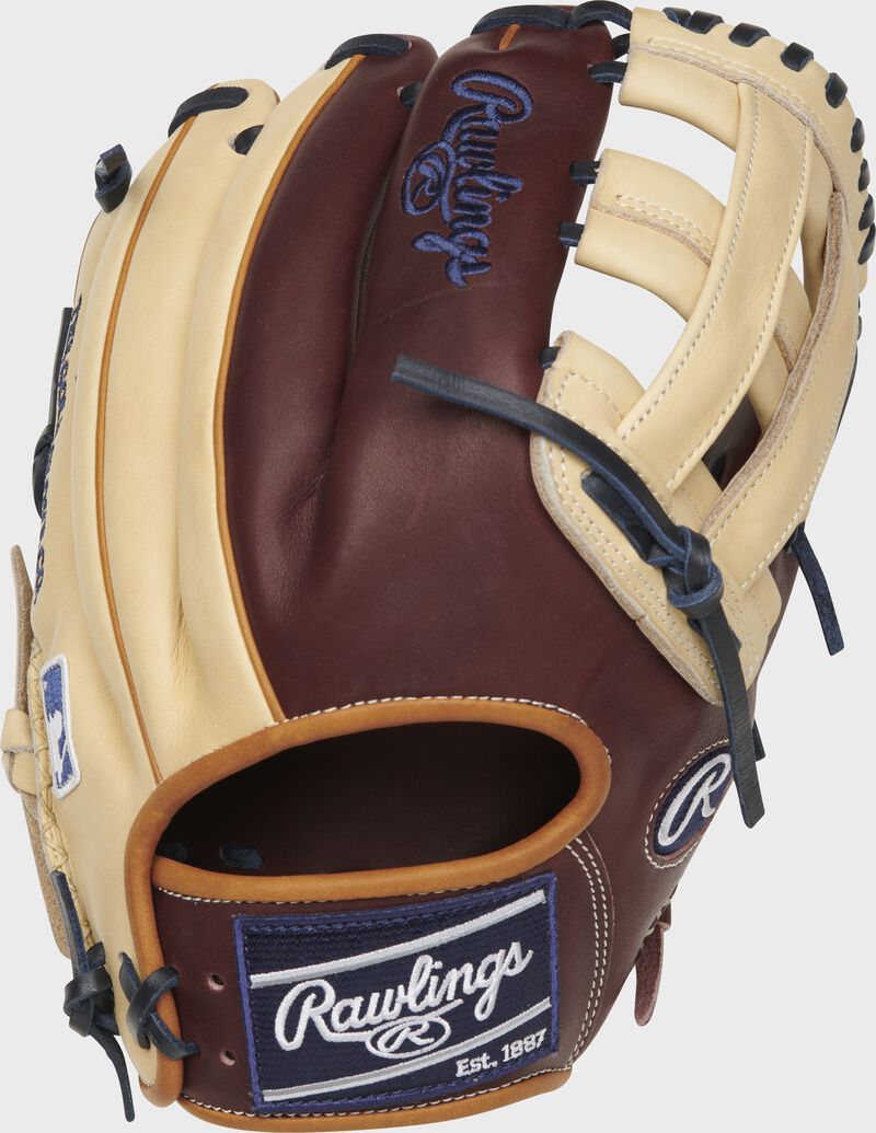 ColorSync 7.0 Heart of the Hide R2G Outfield Glove