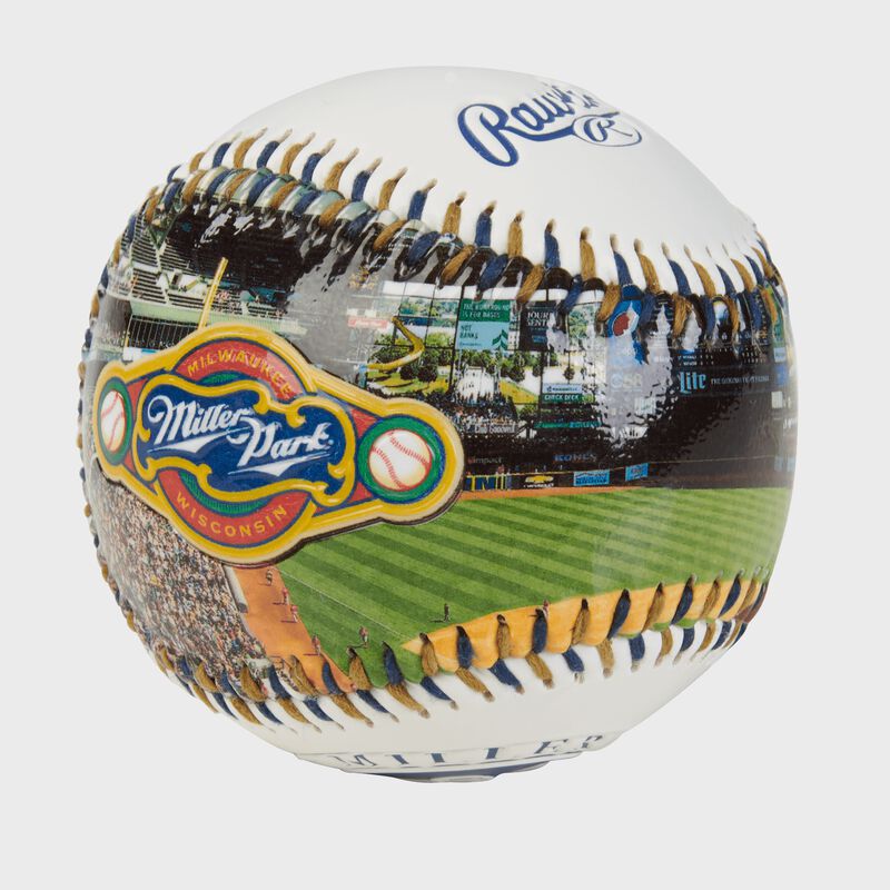 Stadium picture of a Milwaukee Brewers stadium baseball