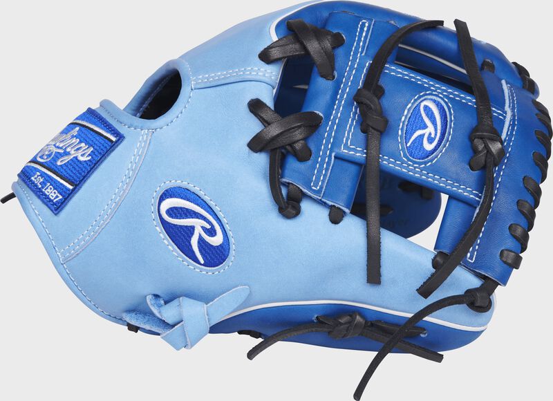 Thumb view of a PRO204W-2RCB Heart of the Hide ColorSync infield glove with a royal blue I web