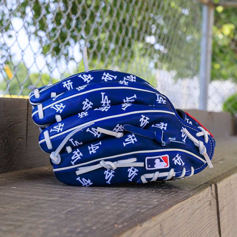 Los Angeles Dodgers Heart of the Hide 11.75-Inch Infield Glove