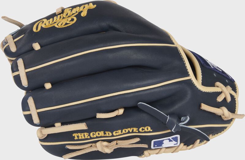 2023 Milwaukee Brewers Heart of the Hide Glove