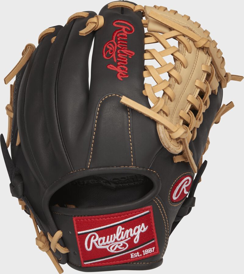 GXLE204-4DSC 11.5-inch Gamer XLE infield/pitcher's glove with a dark shadow back
