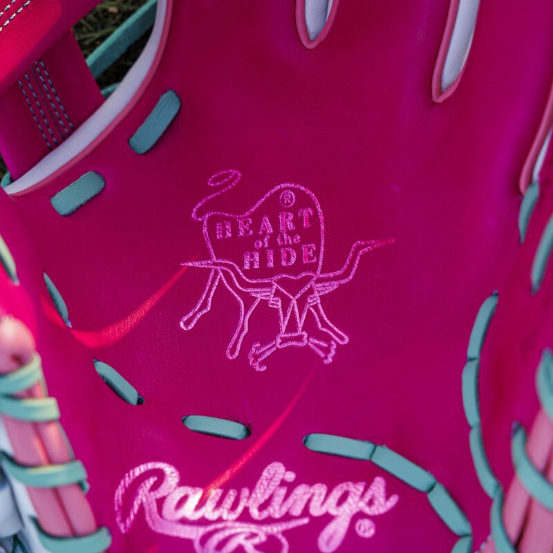 Rawlings Exclusive Berry 11.5 Inch Infield Glove, Right Hand Throw