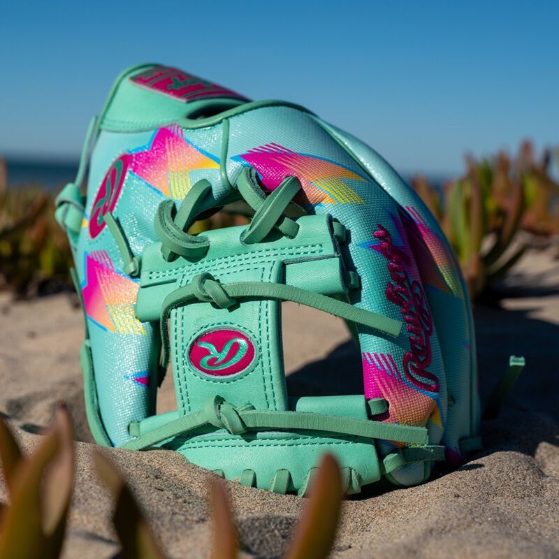 Rawlings Heart of the Hide Spring Break 11.5 Inch Infield Glove, Right Hand Throw