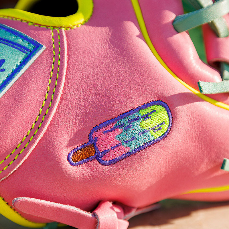 Rawlings Heart of the Hide Fro-Glo Limited Edition Glove