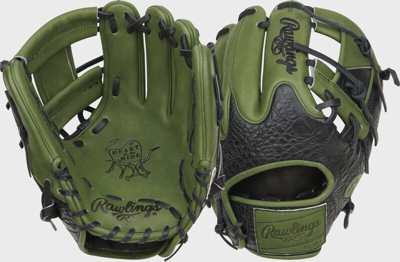2 images showing the palm and back of a Heart of the Hide ColorSync 8.0 11.5" croc wing tip infield glove - SKU: PRO204W-2XMG