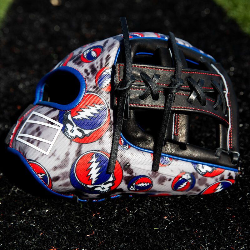 Studio picture of a Rawlings Grateful Dead Steal Your Face REV1X glove