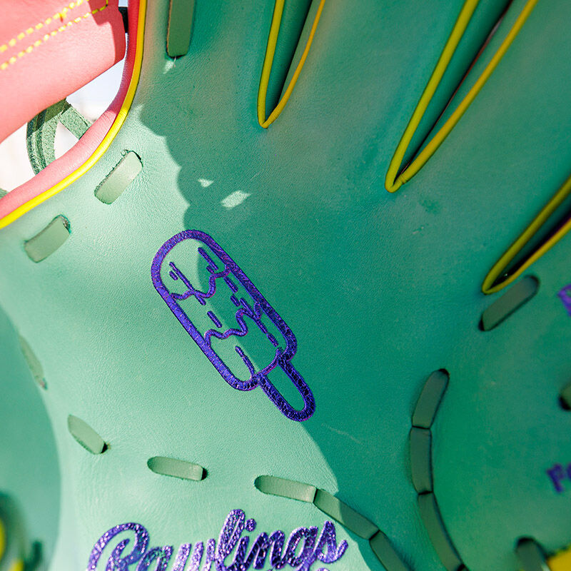Rawlings Heart of the Hide Fro-Glo Limited Edition Glove