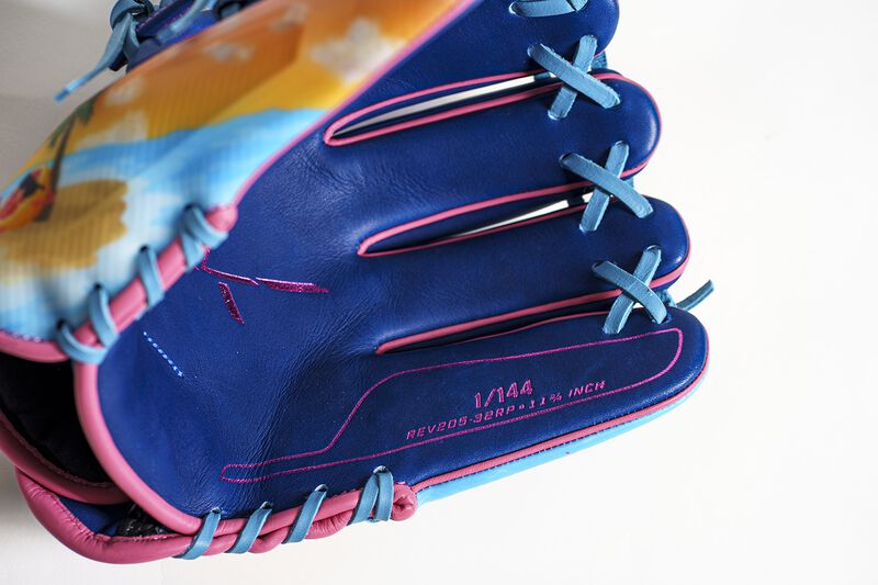 Rawlings 2024 Grapefruit League REV1X Infield Glove, Right Hand Throw, RSGREV205-32RP-RHT