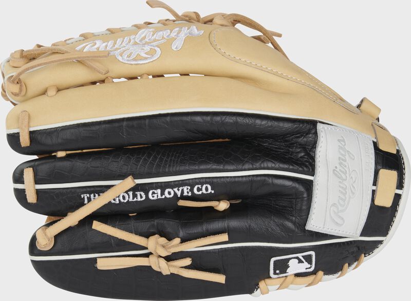 Black croc back of a Heart of the Hide ColorSync 8.0 outfield glove with a white leather Rawlings patch - SKU: PROMT27CC
