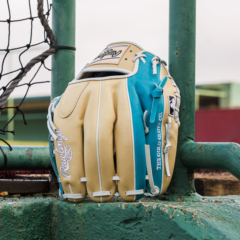 Exclusive Heart of the Hide 11.5-inch Infield Glove, Right Hand Throw