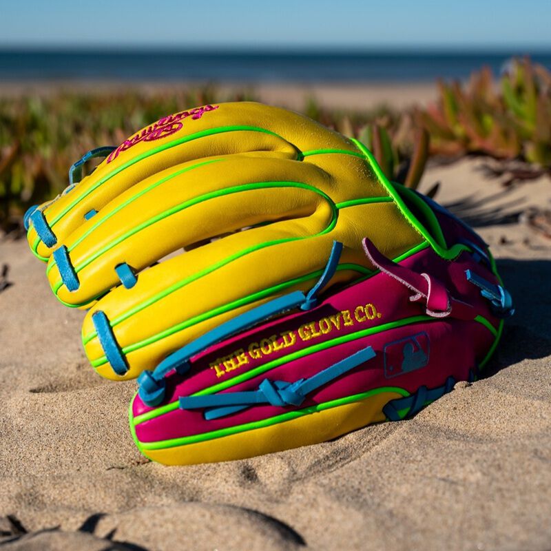 Rawlings Heart of the Hide Spring Break 11.5 Inch Infield Glove, Right Hand Throw