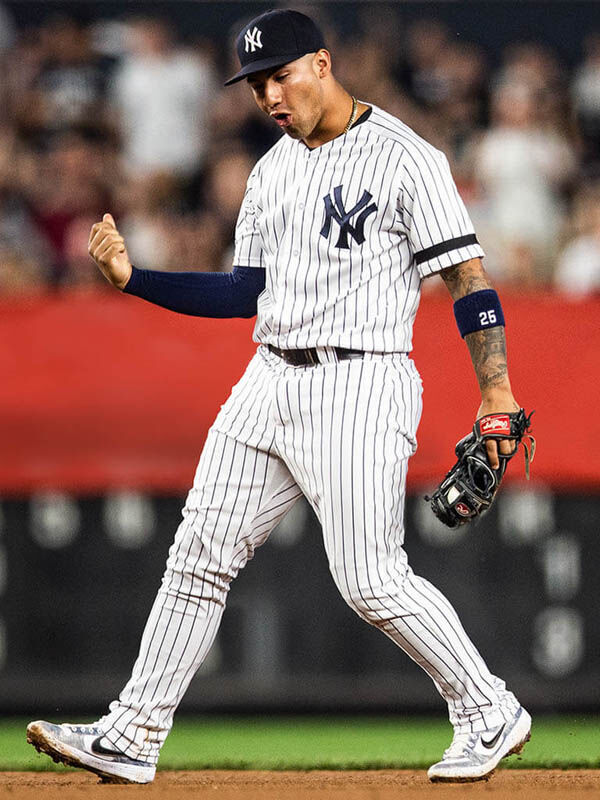 Customize Gleyber's